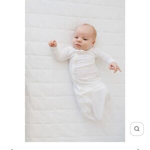 Kyte baby newborn bundler onesie